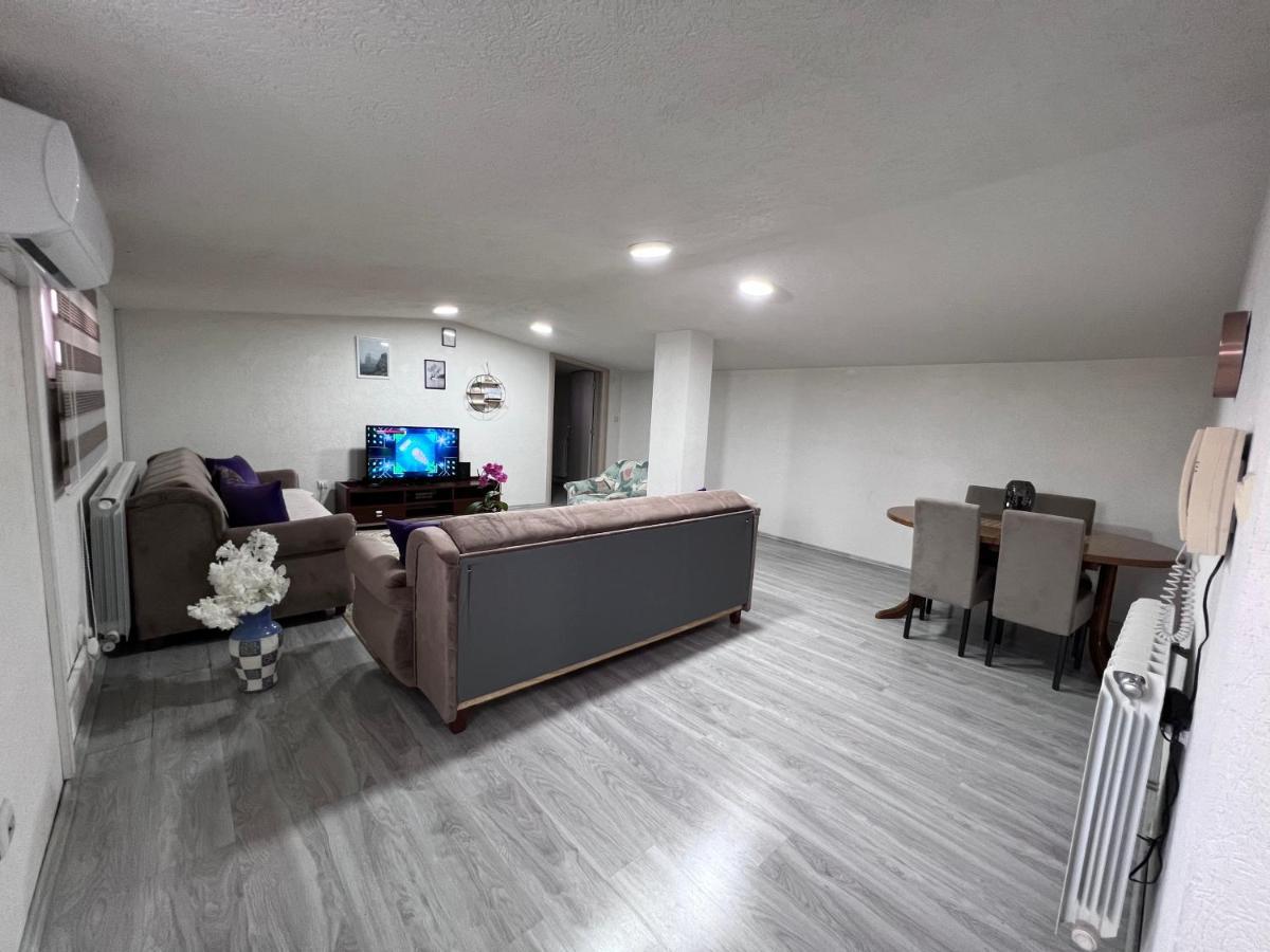 ノヴィ・パザルApartman Centarアパートメント エクステリア 写真